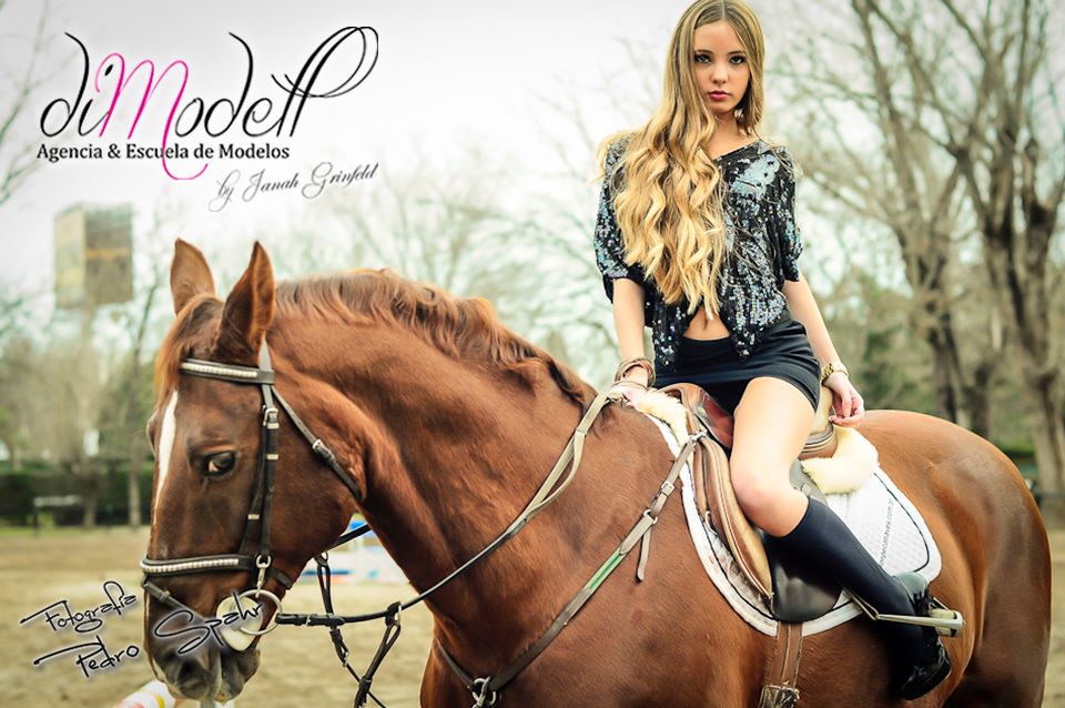 015 562132_236516279826890_2094656577_n