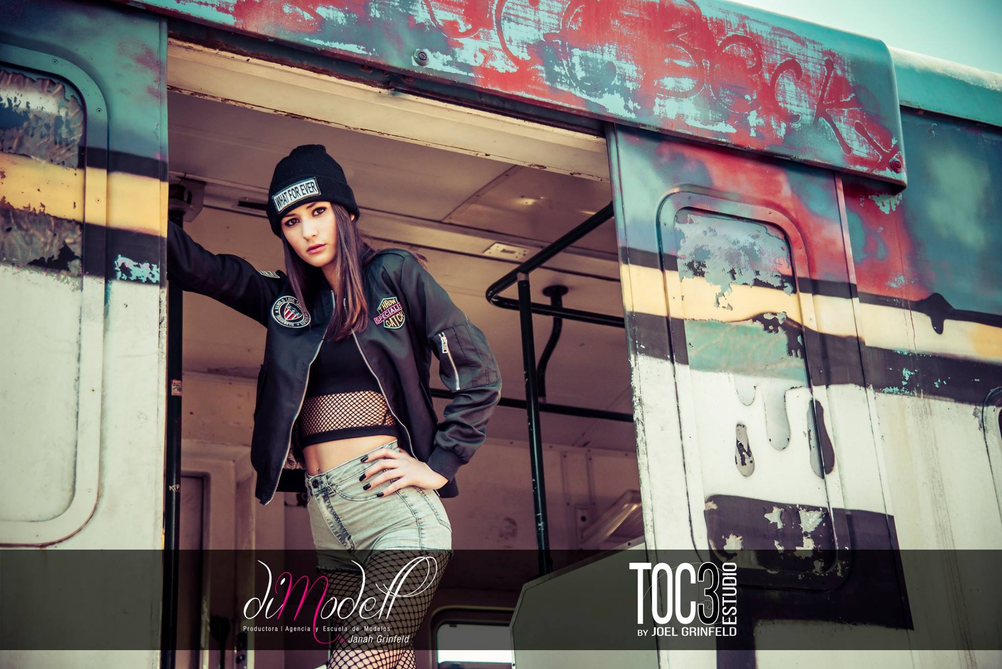 025 26060336_1350229988455508_9071593868035924031_o