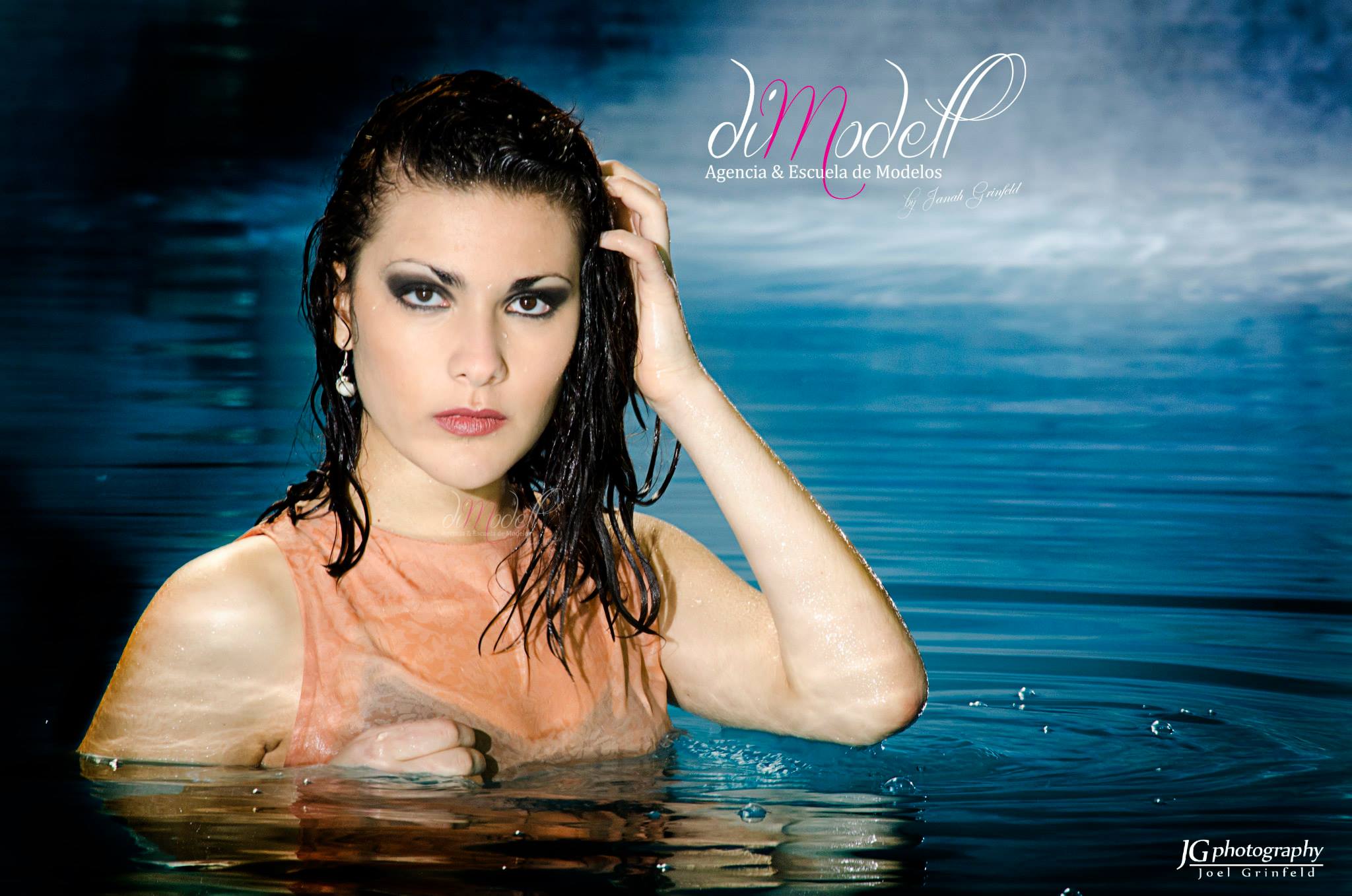 10687419_577815845696930_963004960702443833_o